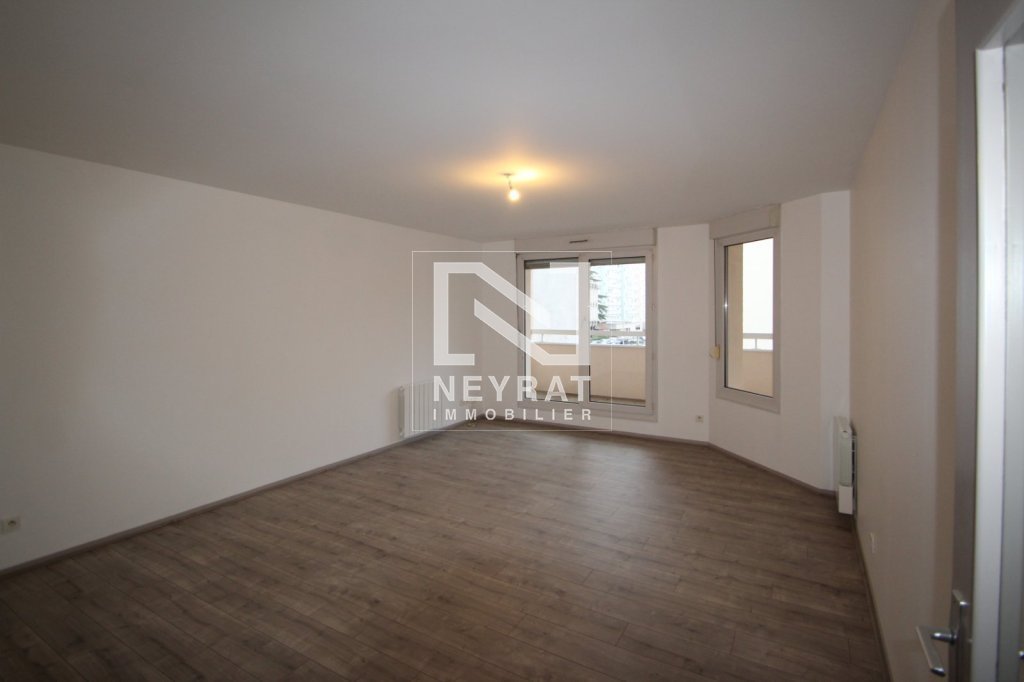 APPARTEMENT T3 A LOUER - CHALON SUR SAONE - 69 m2 - 790�&euro; charges comprises par mois