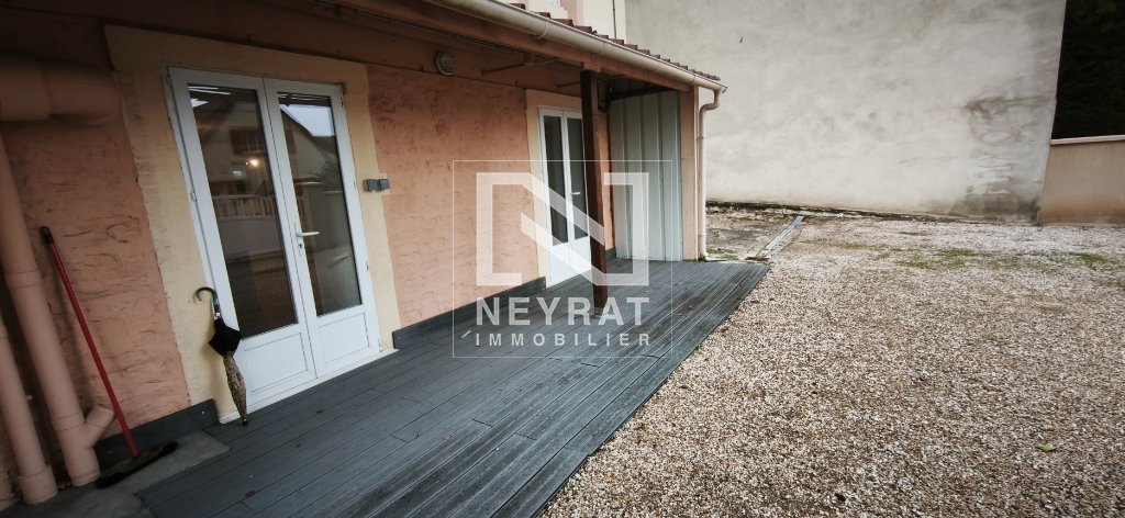 APPARTEMENT T3 A LOUER - CHATENOY LE ROYAL - 87.56 m2 - 630�&euro; charges comprises par mois