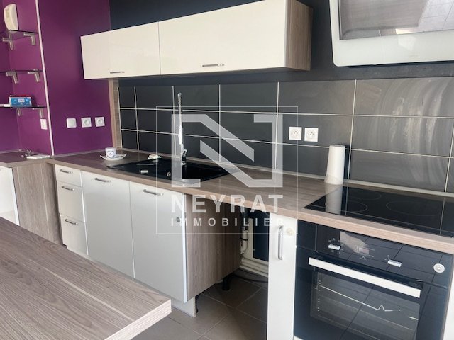 APPARTEMENT T3 - CHENOVE - 61.64 m2 - LOU&Eacute;