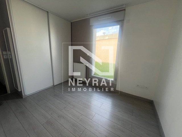 APPARTEMENT T3 - CHENOVE - 61.64 m2 - LOU&Eacute;