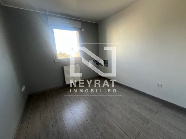 APPARTEMENT T3 - CHENOVE - 61.64 m2 - LOU&Eacute;