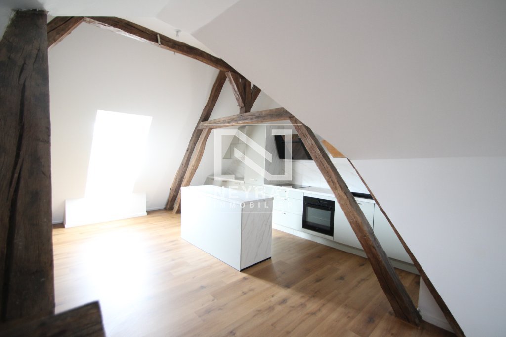 Appartement T3 A LOUER - DEMIGNY - 75.1 m2 - 850�&euro; charges comprises par mois