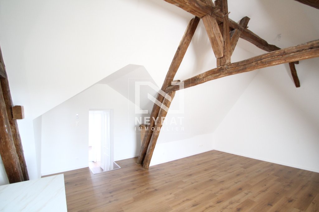 Appartement T3 A LOUER - DEMIGNY - 75.1 m2 - 850�&euro; charges comprises par mois