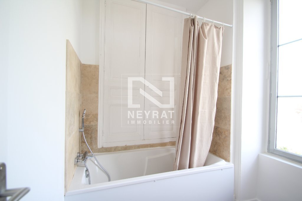 Appartement T3 A LOUER - DEMIGNY - 75.1 m2 - 850�&euro; charges comprises par mois