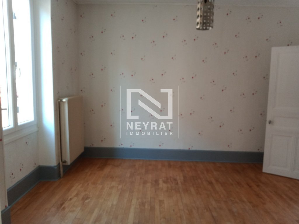APPARTEMENT T3 A LOUER - DIGOIN - 89.61 m2 - 530 &euro; charges comprises par mois