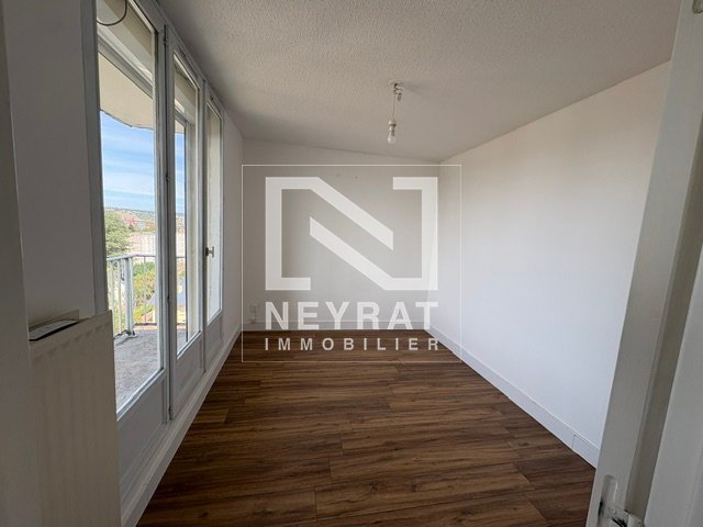 APPARTEMENT T3 - DIGOIN - 62.43 m2 - LOU&Eacute;