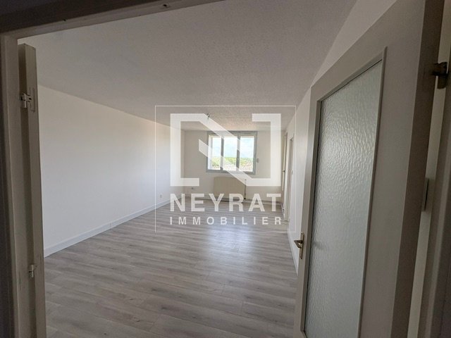 APPARTEMENT T3 - DIGOIN - 62.43 m2 - LOU&Eacute;