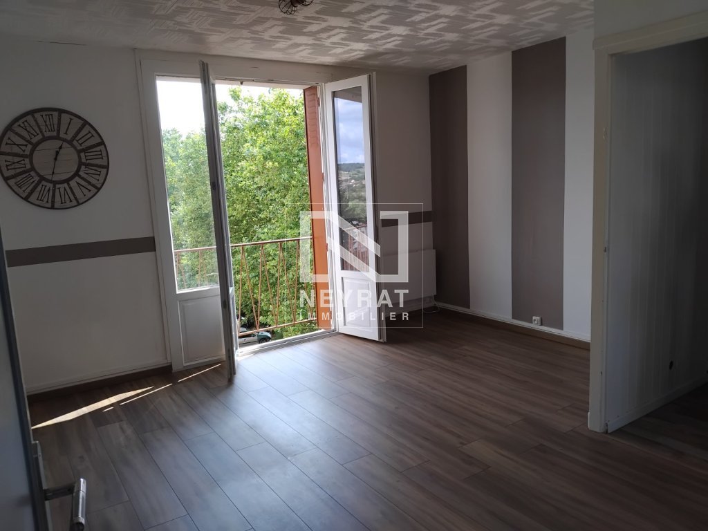 APPARTEMENT T3 A LOUER - DIGOIN - 53.76 m2 - 400 &euro; charges comprises par mois