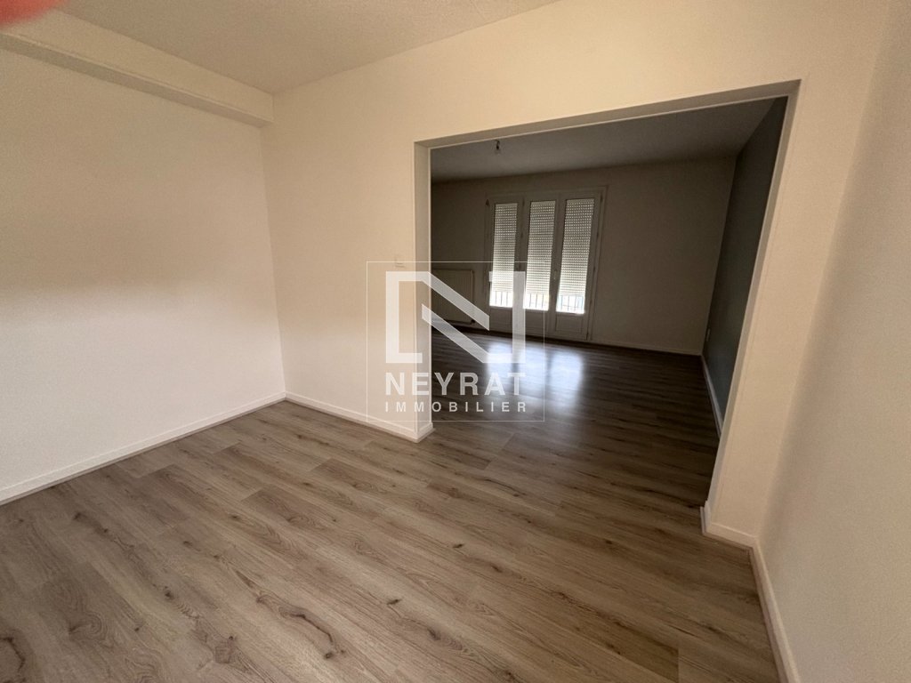 APPARTEMENT T3 A LOUER - DIGOIN - 75.1 m2 - 543 &euro; charges comprises par mois