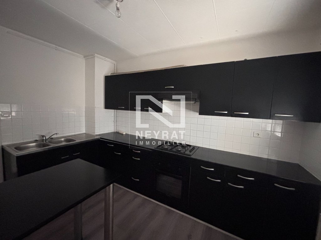 APPARTEMENT T3 A LOUER - DIGOIN - 75.1 m2 - 543 &euro; charges comprises par mois