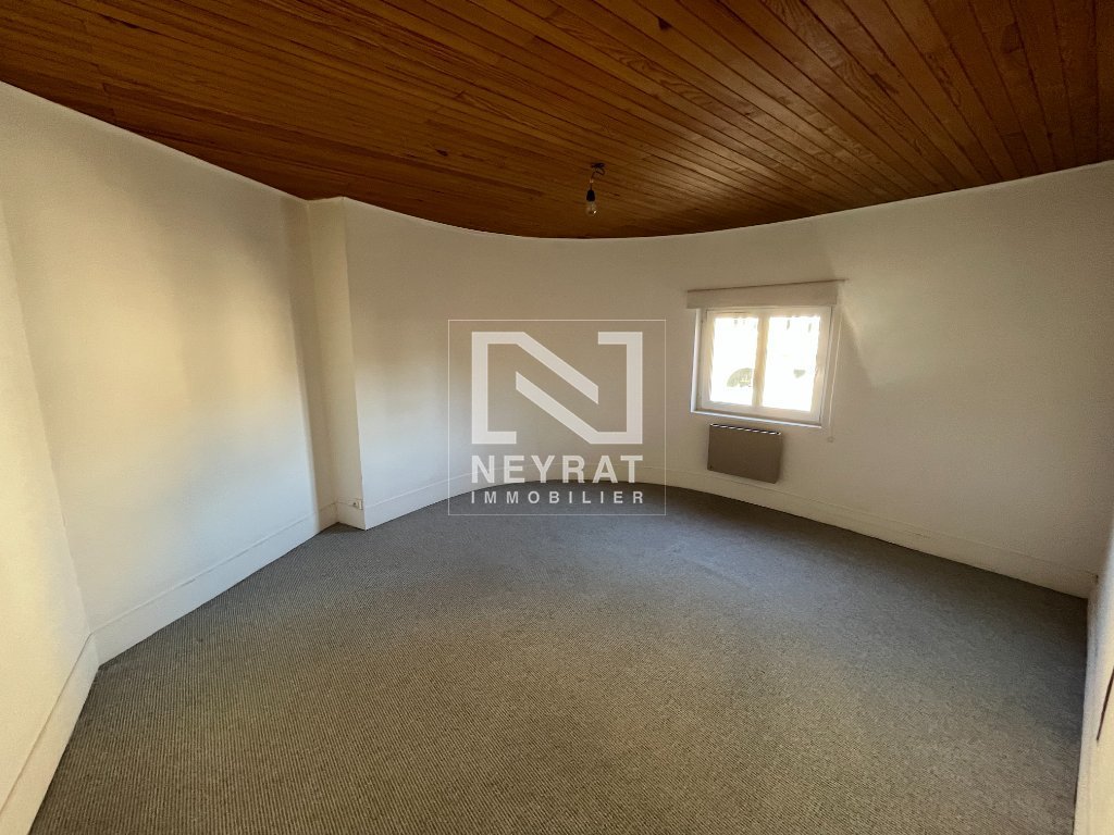 APPARTEMENT T3 A LOUER - DIJON CENTRE VILLE - 74.6 m2 - 780 &euro; charges comprises par mois