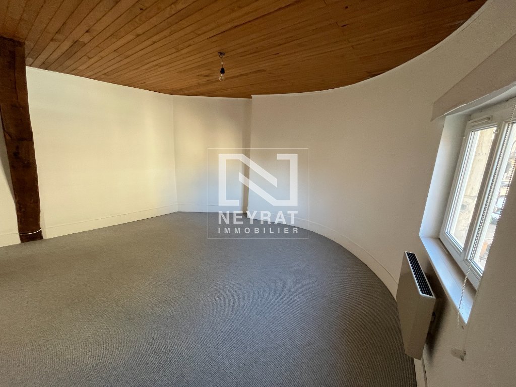 APPARTEMENT T3 A LOUER - DIJON CENTRE VILLE - 74.6 m2 - 780 &euro; charges comprises par mois