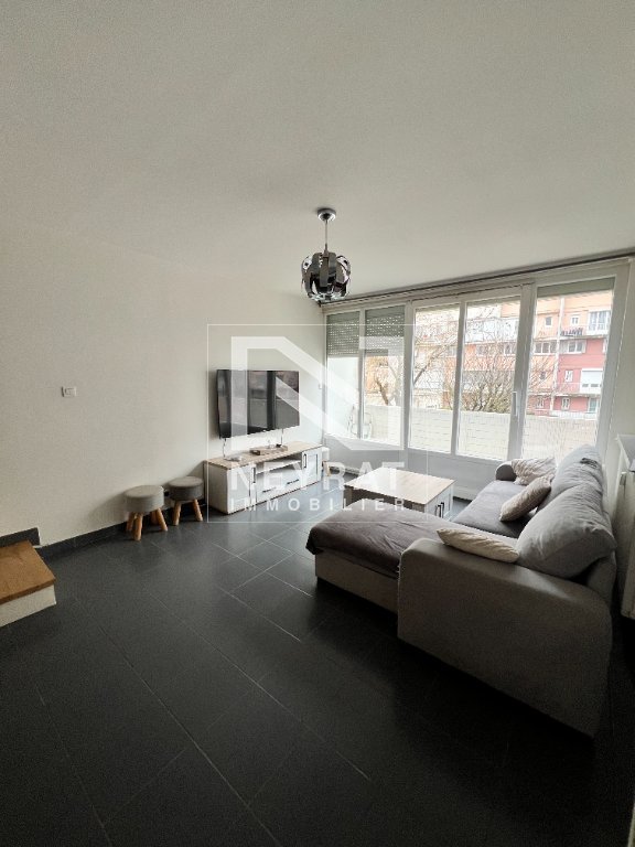 APPARTEMENT T3 A LOUER - DIJON - 56 m2 - 890�&euro; charges comprises par mois