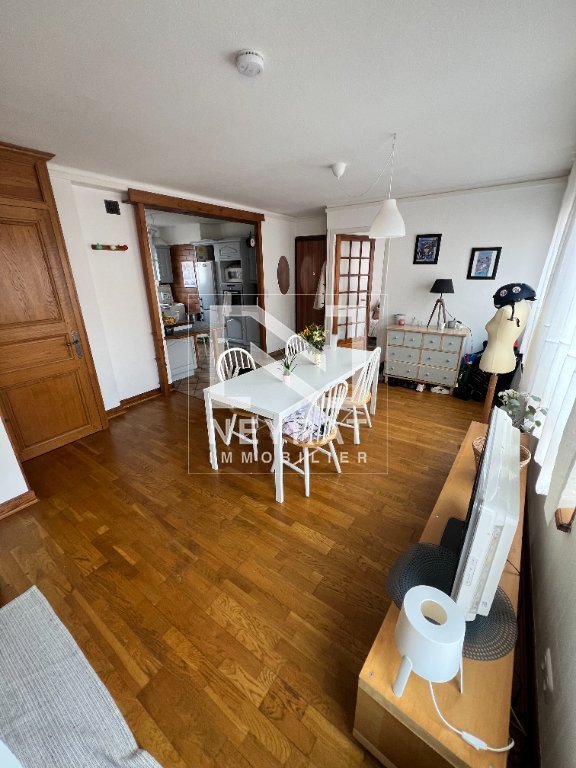 APPARTEMENT T3 A LOUER - DIJON - 58.9 m2 - 890€ charges comprises par mois