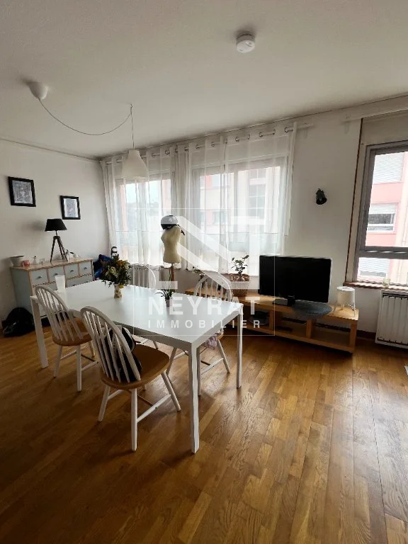 Image d'un appartement t3 a louer - dijon - 58.9 m2 - 890 € charges comprises par mois : immobilier dijon | neyrat immobilier à 890€ à monneville (60240)