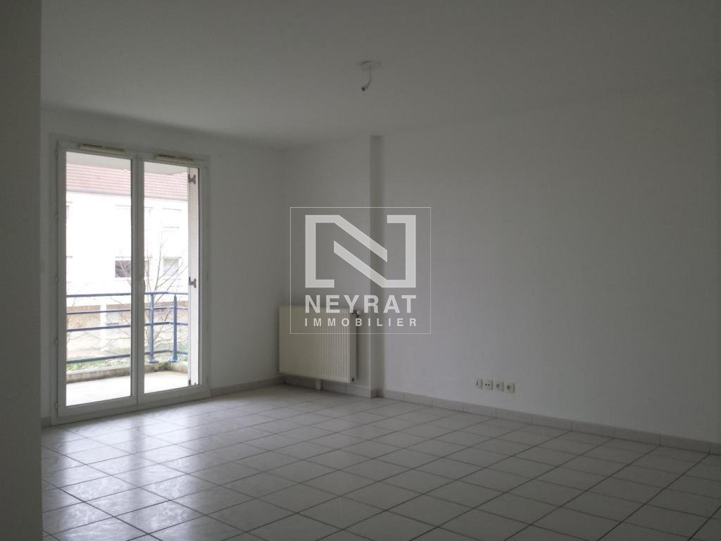 APPARTEMENT T3 A LOUER - LONGVIC - 66.34 m2 - 790 &euro; charges comprises par mois