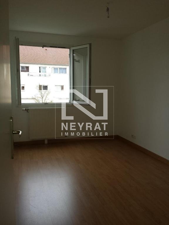 APPARTEMENT T3 A LOUER - LONGVIC - 66.34 m2 - 790 &euro; charges comprises par mois