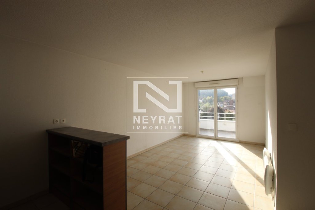 APPARTEMENT T3 A LOUER - LONS LE SAUNIER - 53.06 m2 - 572 &euro; charges comprises par mois