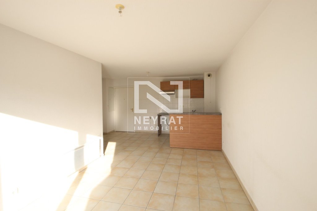 APPARTEMENT T3 A LOUER - LONS LE SAUNIER - 53.06 m2 - 572 &euro; charges comprises par mois