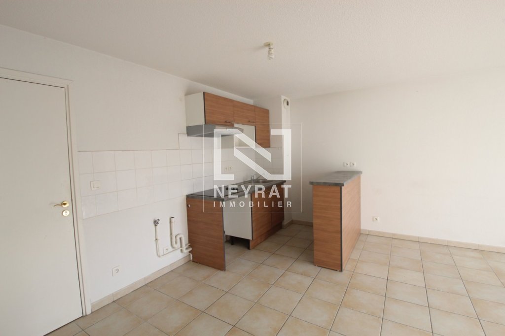 APPARTEMENT T3 A LOUER - LONS LE SAUNIER - 53.06 m2 - 572 &euro; charges comprises par mois