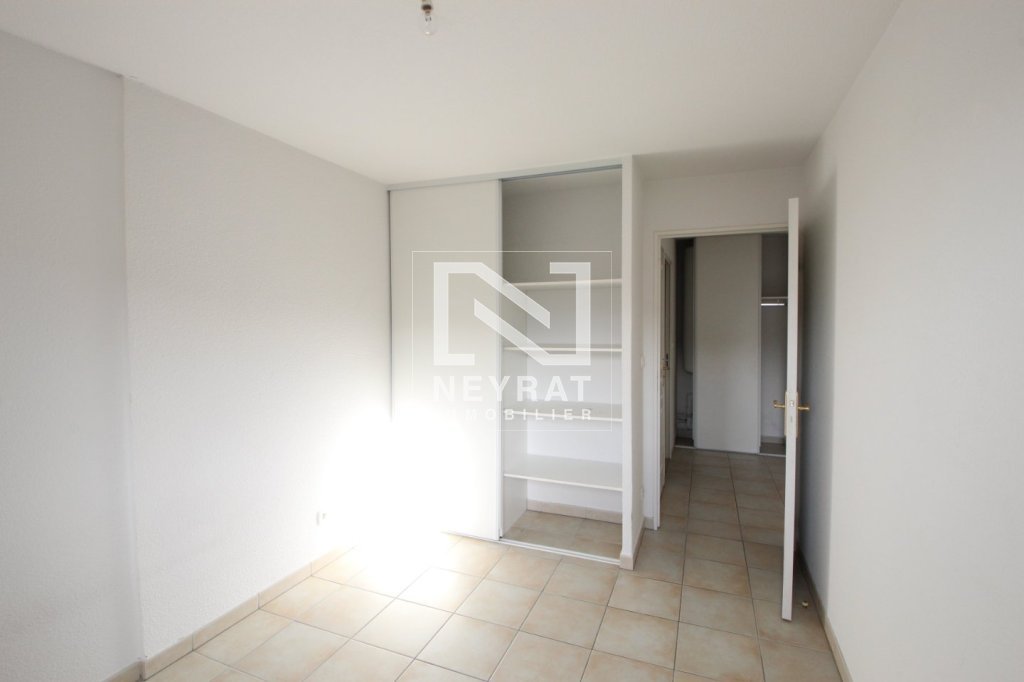 APPARTEMENT T3 A LOUER - LONS LE SAUNIER - 53.06 m2 - 572 &euro; charges comprises par mois