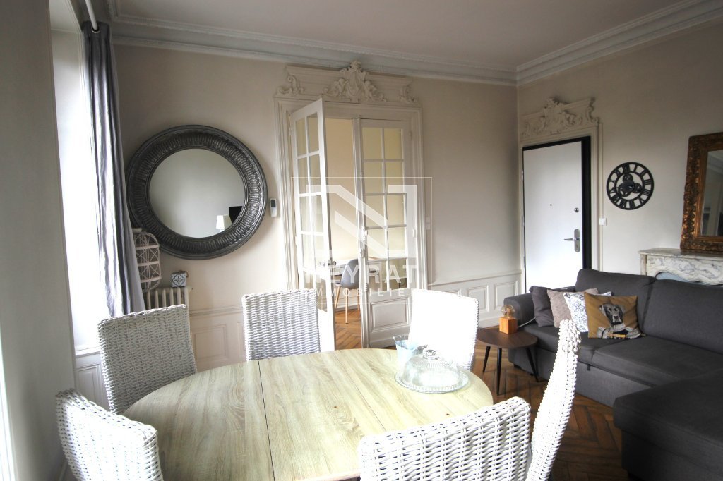 APPARTEMENT T3 A LOUER - LOUHANS - 79.53 m2 - 695�&euro; charges comprises par mois