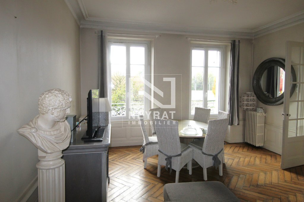 APPARTEMENT T3 A LOUER - LOUHANS - 79.53 m2 - 695�&euro; charges comprises par mois