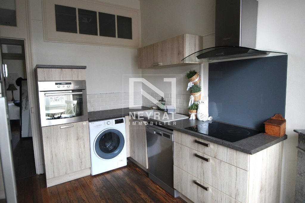 APPARTEMENT T3 A LOUER - LOUHANS - 79.53 m2 - 695�&euro; charges comprises par mois