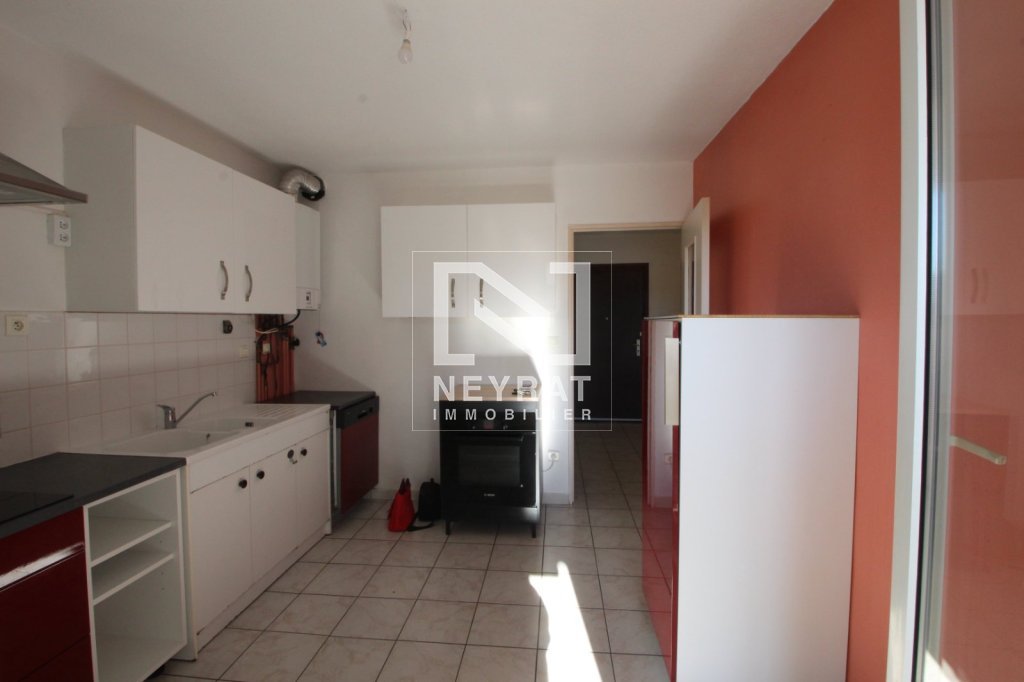 T3 A LOUER - LOUHANS - 74.2 m2 - 635�&euro; charges comprises par mois