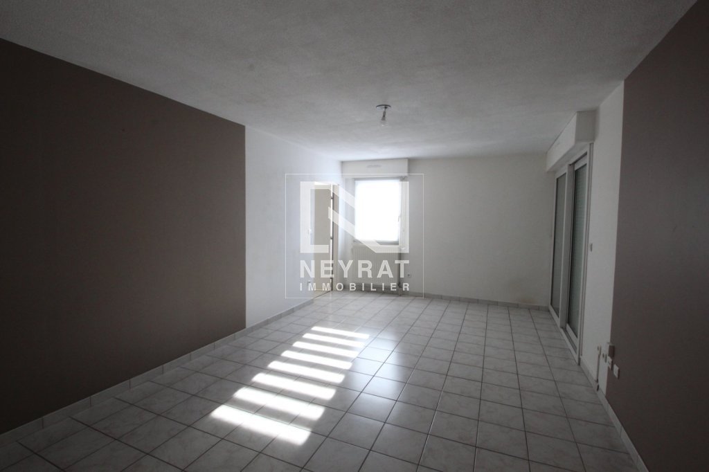 T3 A LOUER - LOUHANS - 74.2 m2 - 635�&euro; charges comprises par mois