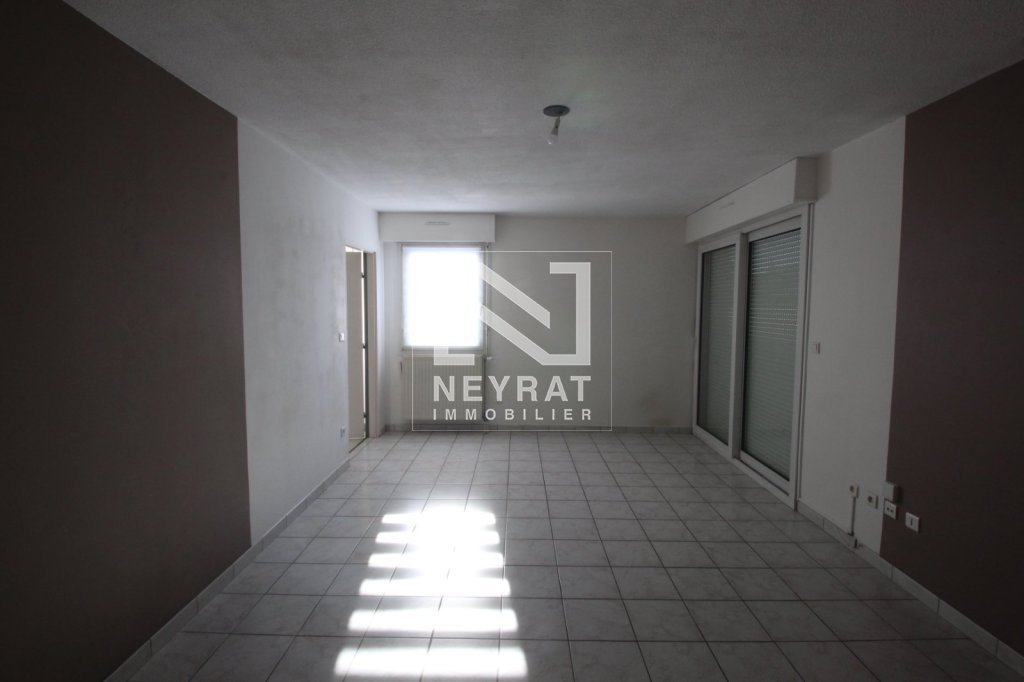 T3 A LOUER - LOUHANS - 74.2 m2 - 635�&euro; charges comprises par mois