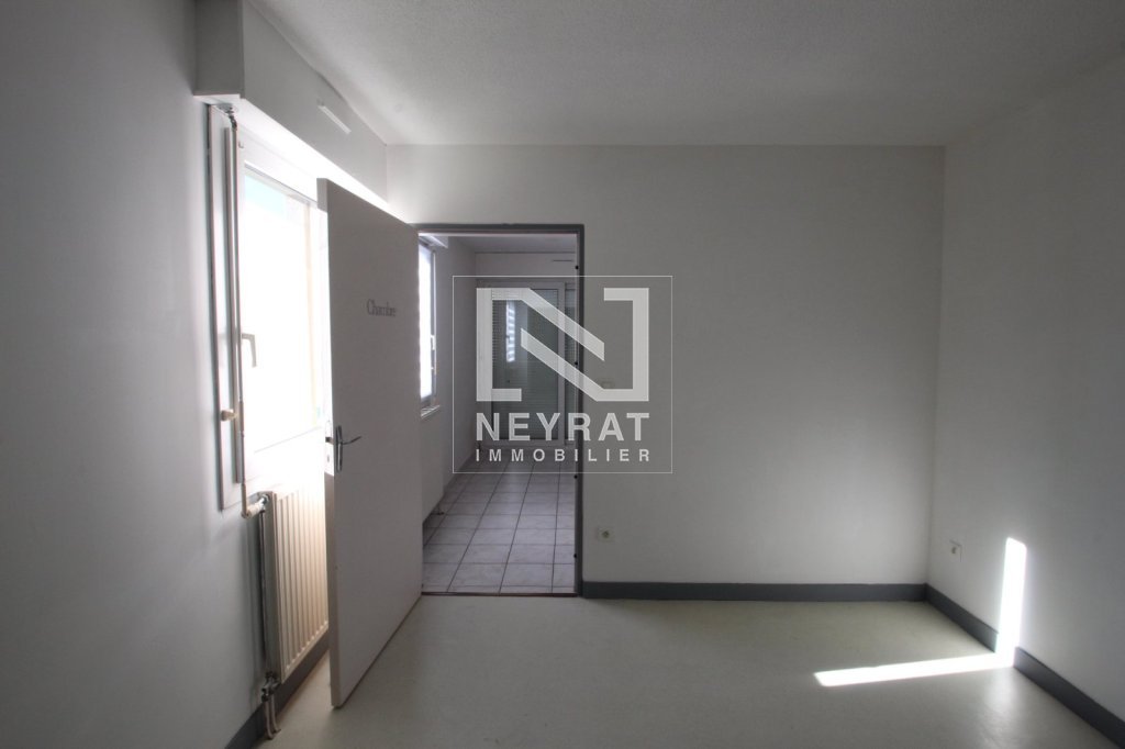 T3 A LOUER - LOUHANS - 74.2 m2 - 635�&euro; charges comprises par mois