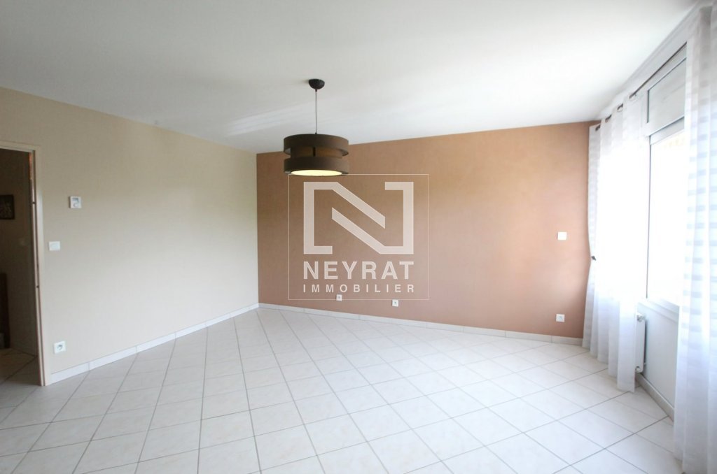 APPARTEMENT T3 A LOUER - LOUHANS - 76.26 m2 - 680 &euro; charges comprises par mois