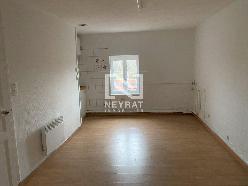 APPARTEMENT T3 A LOUER - LOUHANS - 55 m2 - 405 € charges comprises par mois
