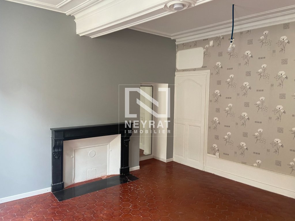 APPARTEMENT T3 A LOUER - NOLAY - 84.62 m2 - 630 &euro; charges comprises par mois