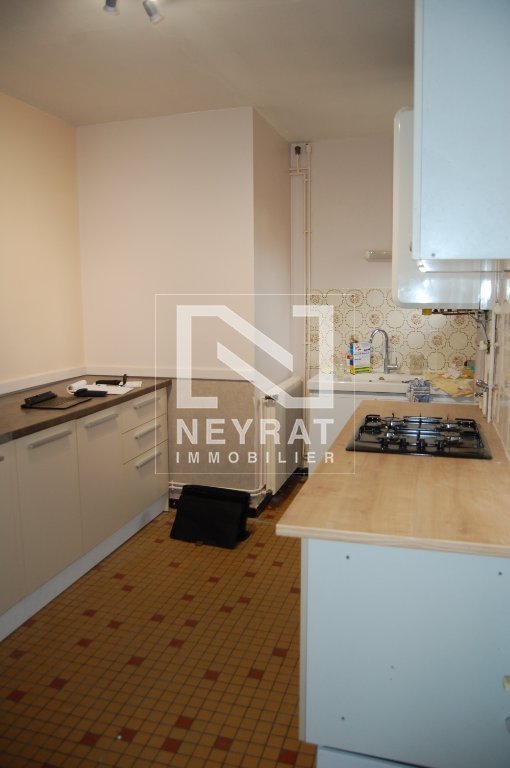 APPARTEMENT T3 A LOUER - OUROUX SUR SAONE - 82 m2 - 620�&euro; charges comprises par mois