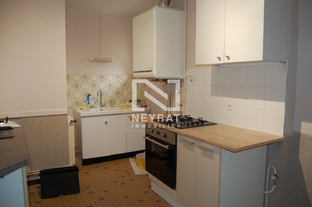 APPARTEMENT T3 A LOUER - OUROUX SUR SAONE - 82 m2 - 620�&euro; charges comprises par mois