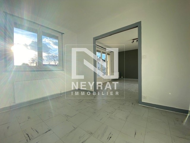 APPARTEMENT T3 A LOUER - PARAY LE MONIAL - 61.9 m2 - 470 &euro; charges comprises par mois