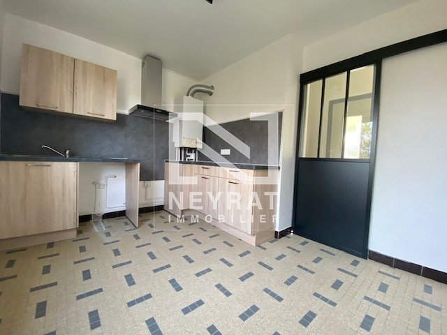 APPARTEMENT T3 A LOUER - PARAY LE MONIAL - 61.9 m2 - 470 &euro; charges comprises par mois