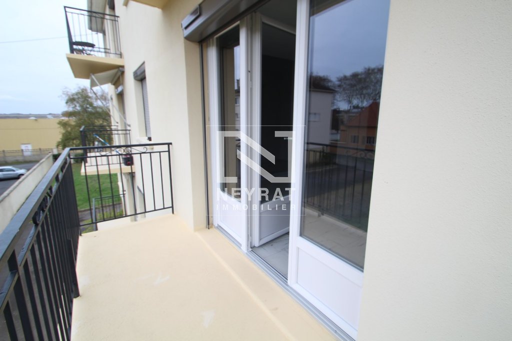 APPARTEMENT T3 A LOUER - PARAY LE MONIAL - 61.9 m2 - 470 &euro; charges comprises par mois