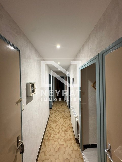 APPARTEMENT T3 A LOUER - PARAY LE MONIAL - 60.93 m2 - 610 &euro; charges comprises par mois