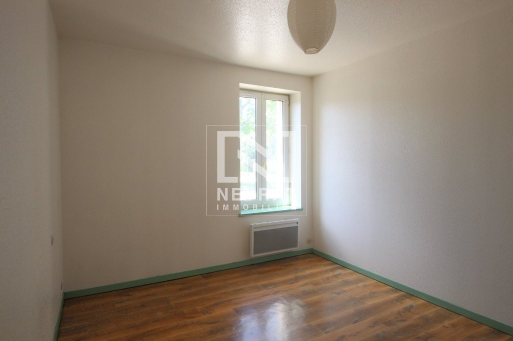 APPARTEMENT T3 A LOUER - PIERRE DE BRESSE - 75 m2 - 585 &euro; charges comprises par mois