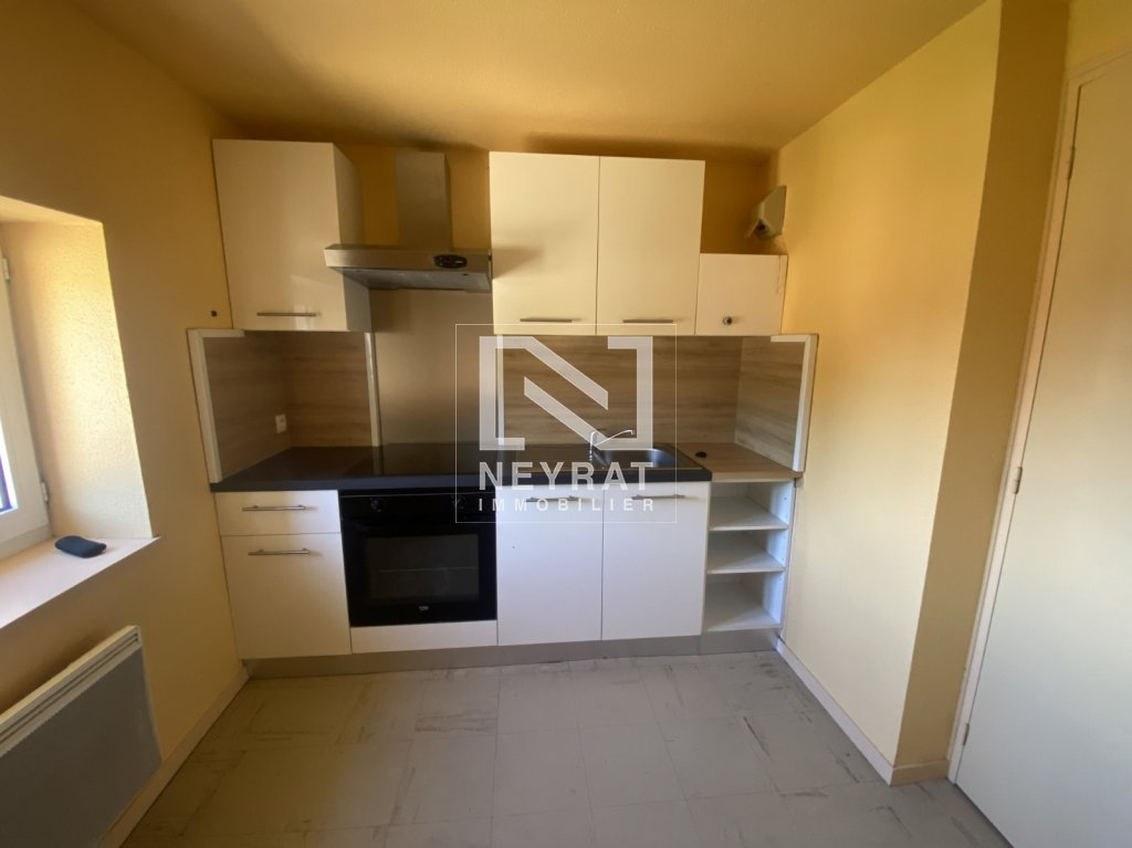 APPARTEMENT T3 A LOUER - PIERRE DE BRESSE - 71 m2 - 540€ charges comprises par mois