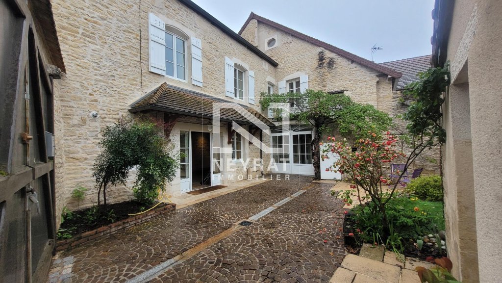 MAISON TYPE T3 - RULLY - 122.68 m2 - LOU&Eacute;