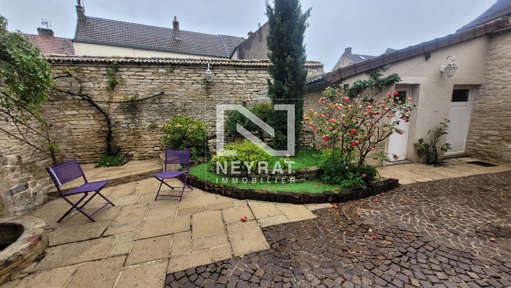 MAISON TYPE T3 - RULLY - 122.68 m2 - LOU&Eacute;