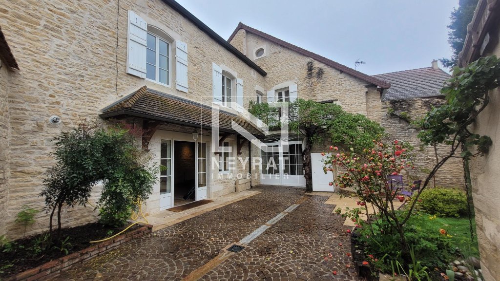MAISON TYPE T3 - RULLY - 122.68 m2 - LOU&Eacute;