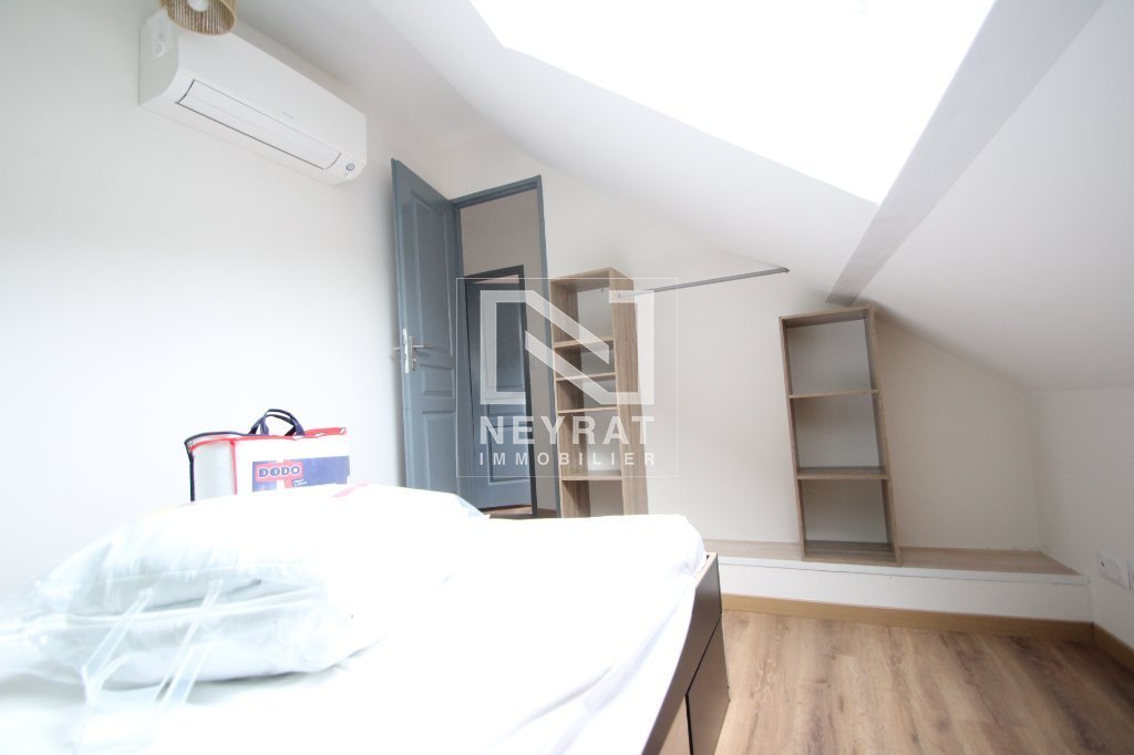 Maison Meubl�e mitoyenne de village T3 meubl�e A LOUER - RULLY - 51.19 m2 - 800�&euro; charges comprises par mois