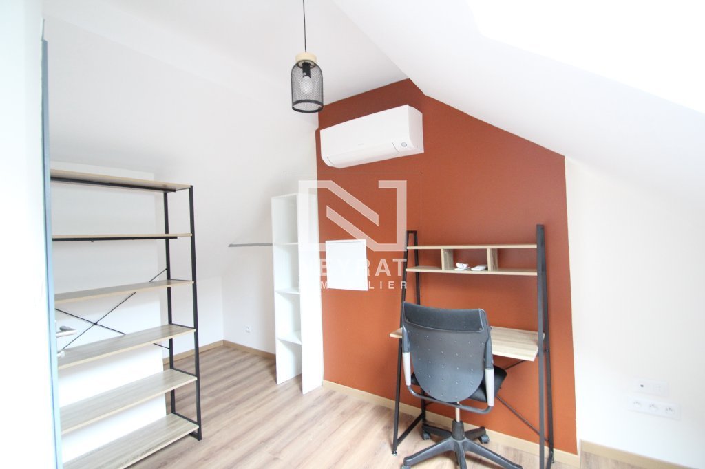 Maison Meubl�e mitoyenne de village T3 meubl�e A LOUER - RULLY - 51.19 m2 - 800�&euro; charges comprises par mois