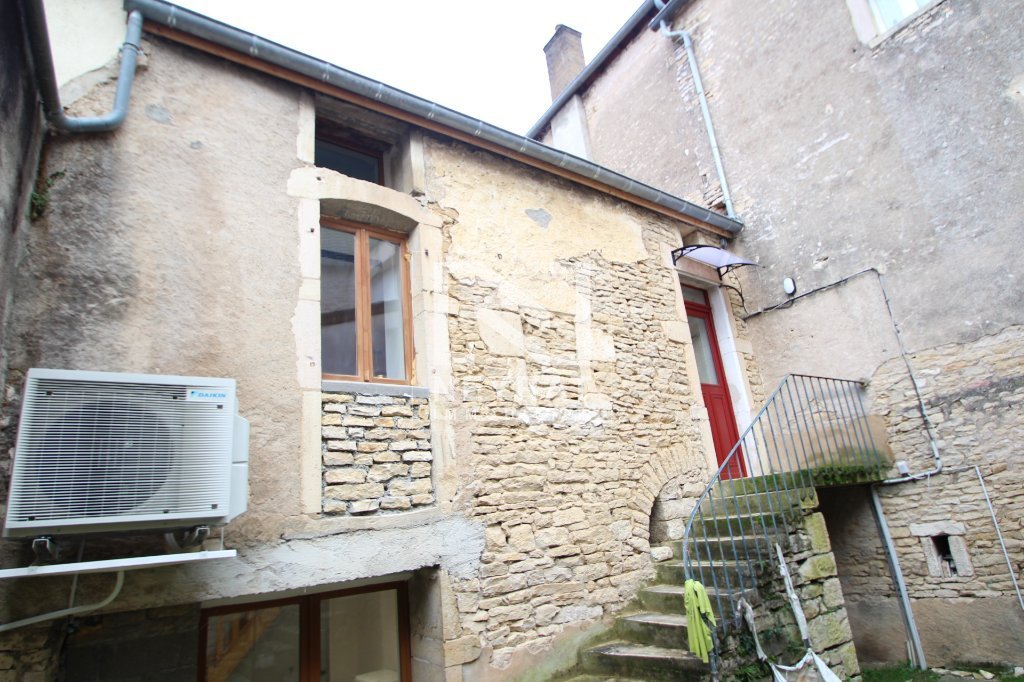 Maison Meubl�e mitoyenne de village T3 meubl�e A LOUER - RULLY - 51.19 m2 - 800�&euro; charges comprises par mois