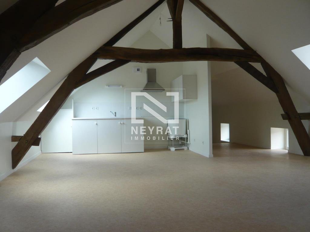 APPARTEMENT T3 A LOUER - RULLY - 64.11 m2 - 700€ charges comprises par mois